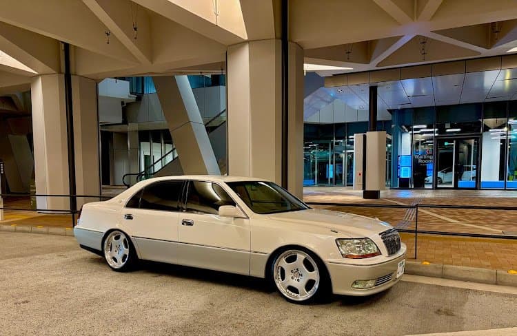 Toyota Crown Majesta JZS177